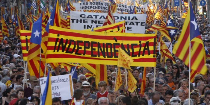 Cataluña dice “SI” a independencia en referéndum; España desconoce el proceso