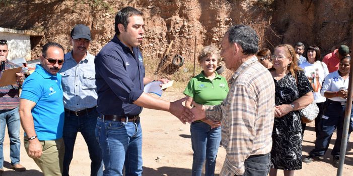 Entrega Alcalde apoyos de empleo temporal