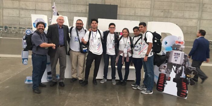 Logran estudiantes de Cobach pase al Mundial de Robótica