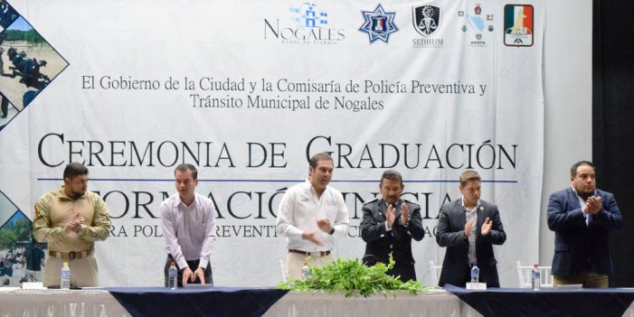 Gradúan 150 policías municipales tras capacitaciones