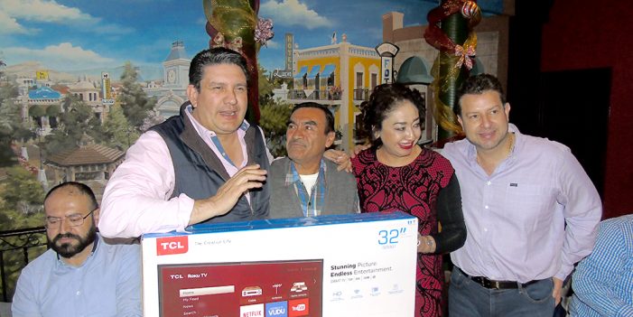 Brinda CNOP con medios de comunicación
