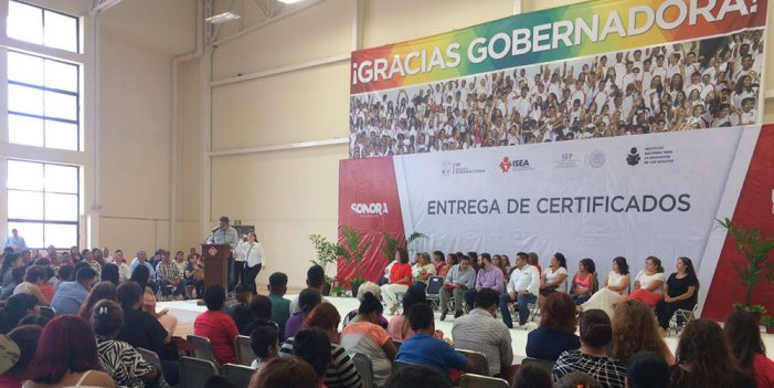 Lucha Sonora contra analfabetismo