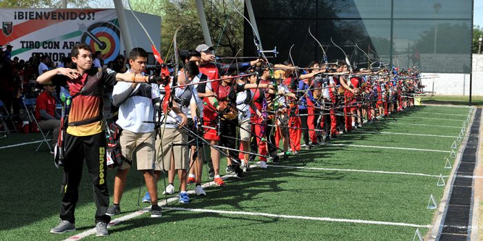 Destaca la Ola Roja en Olimpiada Regional de Atletismo y Tiro con Arco