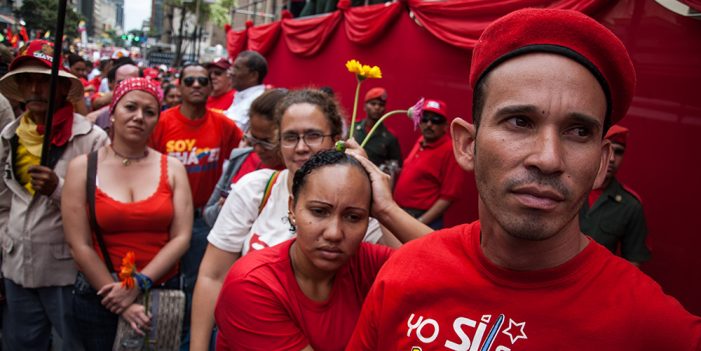 Bono de la lealtad militante genera críticas en Venezuela