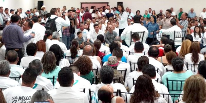 Apoya “ejército turquesa” a Sylvana y Maloro rumbo al Senado
