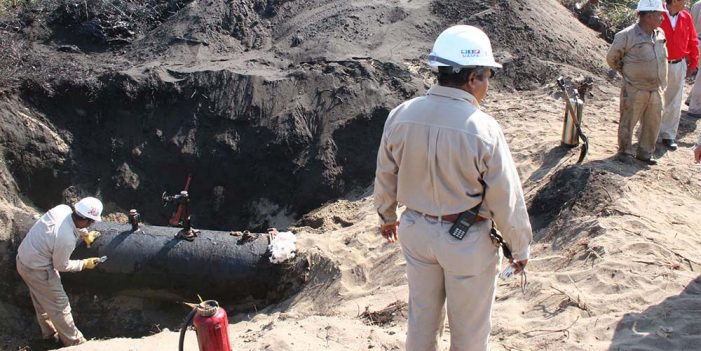 Pemex reducirá importaciones de combustibles