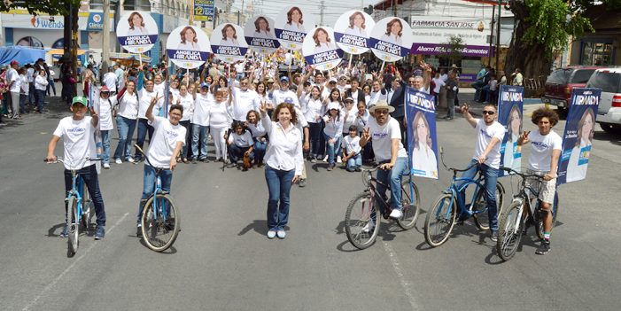 Inaugura Angélica Miranda Casa de Campaña