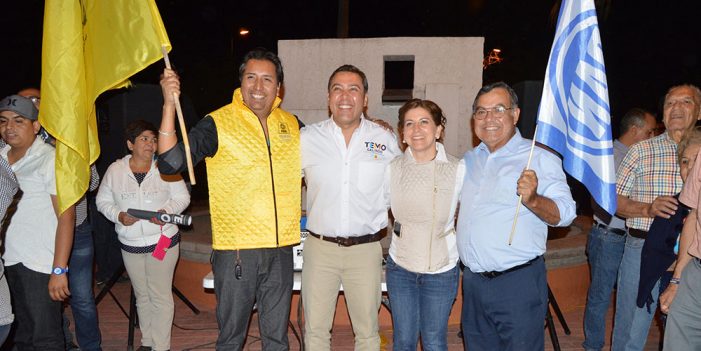 Angélica Miranda fortalece a candidatos locales