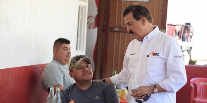 Responden vecinos de la Colosio a Maval