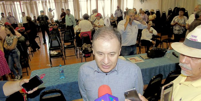 Realiza Alfonso Durazo intensa gira por Nogales