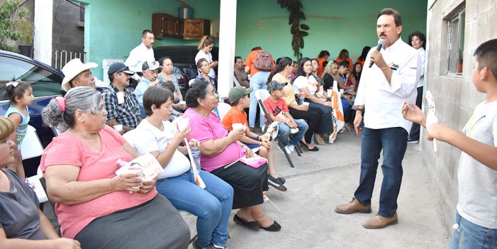 En colonia Benito Juárez apoyan a Maval