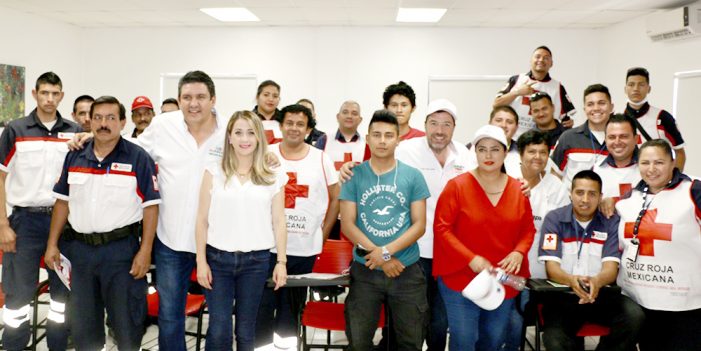 Robles Pompa se compromete con la Cruz Roja