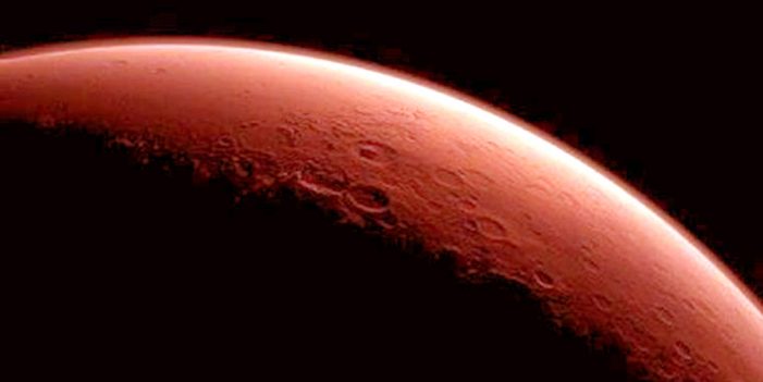 Acercamiento marciano y eclipse total de Luna; mucho para un día