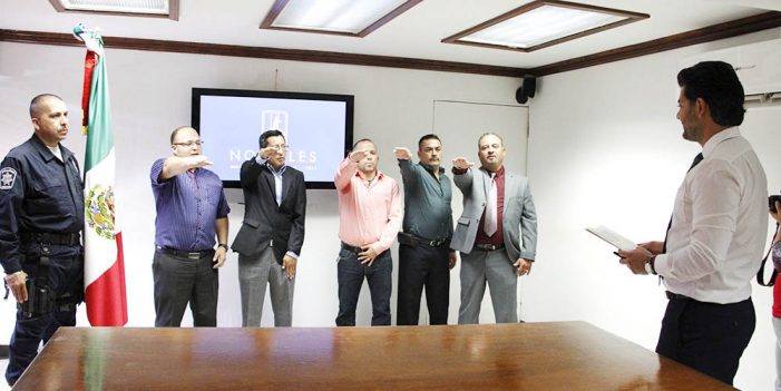 Toma protesta Jesús A. Pujos Irastorza a directivos municipales
