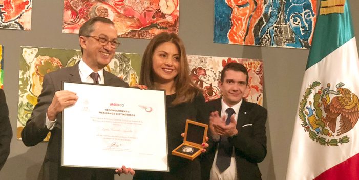 Chef mexicana Lydia González recibe reconocimiento en París