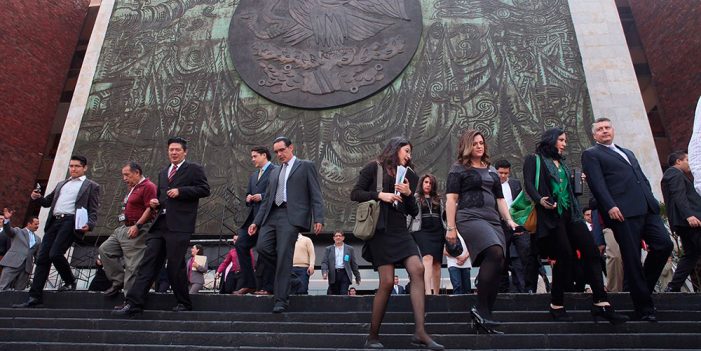 Diputados se autorizan bono navideño de 209 mil pesos