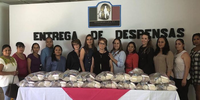 Recibe DIF Nogales víveres recaudados por la 45a Zona Militar