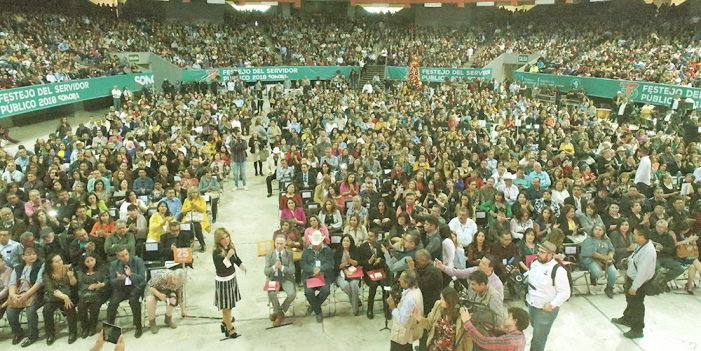 Servidores públicos hacen fuerte a Sonora: Claudia Pavlovich