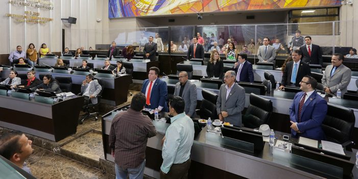 Para analizar Informe de Gobierno; Cita Congreso a funcionarios