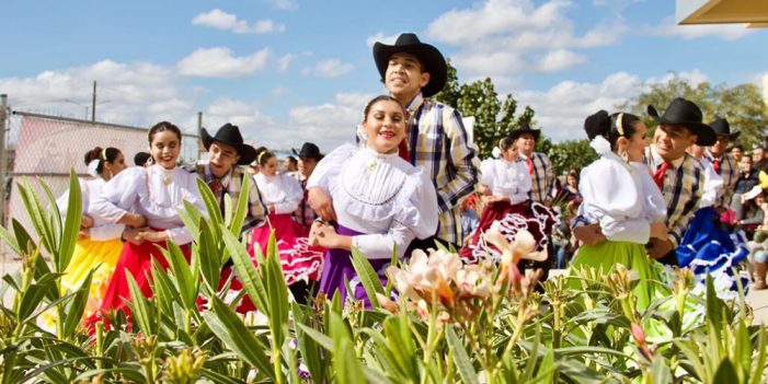 Jóvenes de Cobach compiten en cultura y arte