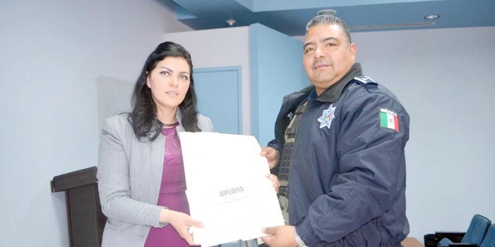 Reciben elementos de Seguridad Pública capacitación en Derechos Humanos