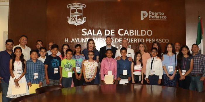 Alcalde Kiko Munro toma protesta a Cabildo Infantil 2019