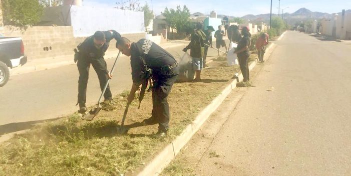 Policía y Tránsito Municipal unen esfuerzos con vecinos de La Mesa