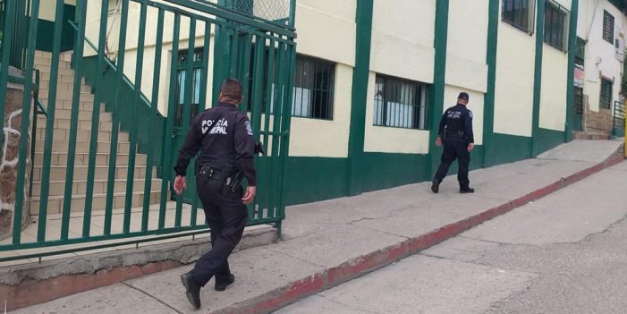 Mantiene Policía de proximidad control en planteles escolares