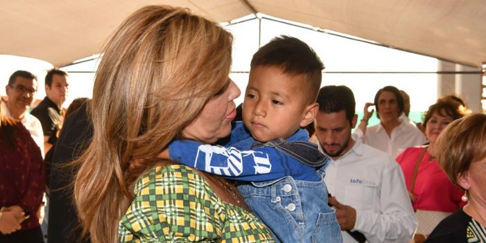 Entrega Gobernadora Pavlovich “Villas del Papa Francisco” para niñez migrante