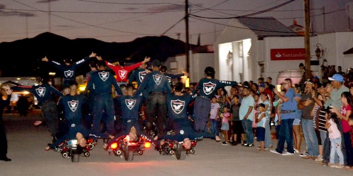 Llevan espectáculo de Heptatlón y Seguridad Pública a Naco Sonora