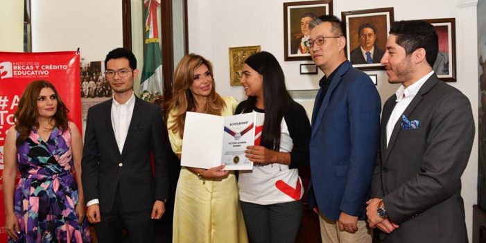 Otorga Sonora becas de postgrado a estudiantes en China