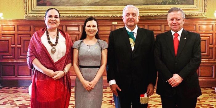 Sin invitados y con nuevos participantes, primer desfile en Gobierno de AMLO