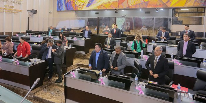 Buscan diputados que ciudadanos no paguen por errores del Registro Civil