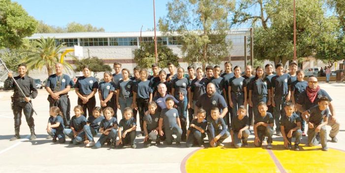 Jóvenes de Heptatlón se preparan para desfile de la Revolución