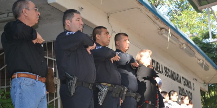 Participa Seguridad Pública en Lunes Cívico