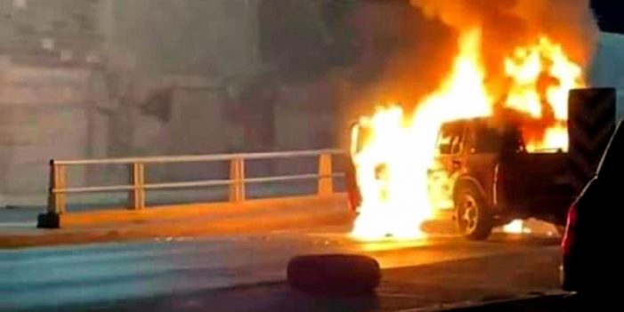 Vive Nuevo Laredo jornada bajo fuego