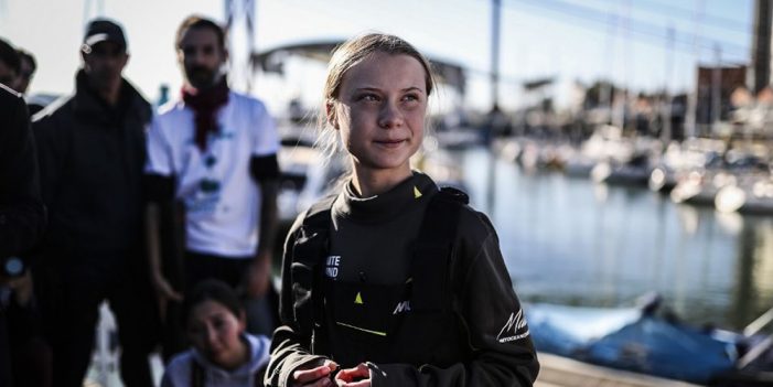 Llega Greta Thunberg a cumbre climática en Madrid