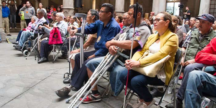 Pide AMLO más empleos para personas con discapacidad