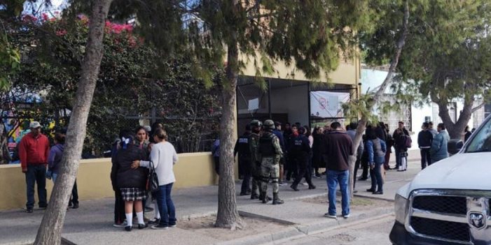 Confirman 2 muertos y 6 heridos en escuela de Torreón