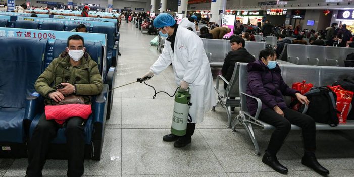 Asciende a 26 cifra de muertos por coronavirus