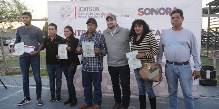 Cursos rápidos de Icatson benefician economía de familias