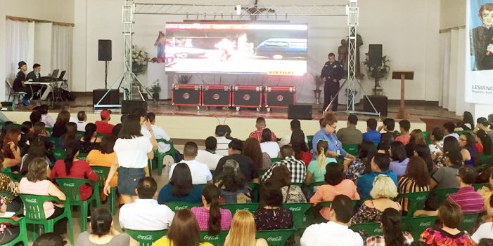 Unen esfuerzos contra adicciones y violencia