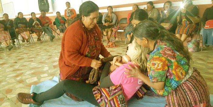 PARTERAS: Asisten nacimiento de nueva etapa de Salud