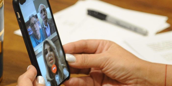 Asociación de bancos se compromete a gestionar solicitud de Gobernadora