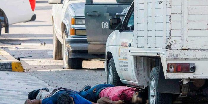 El asesino confeso fuera de Los Pinos