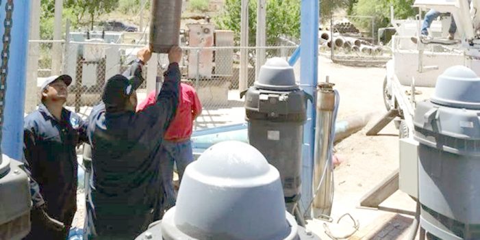 Trabaja Oomapas en reparación de pozos