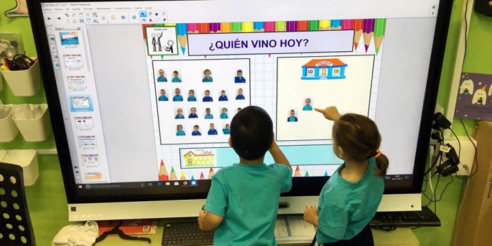 “No debemos confiar la educación a la tecnología”