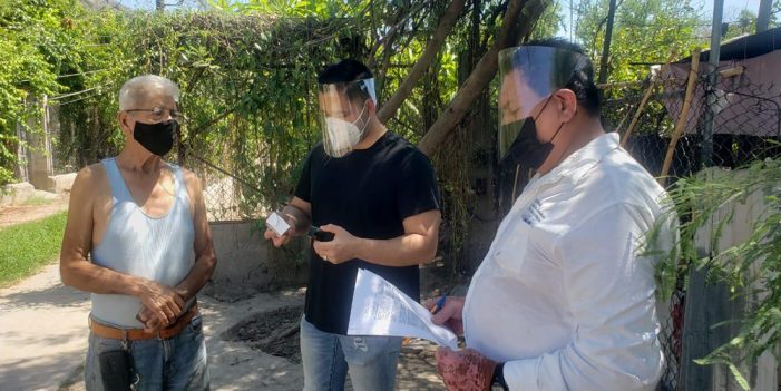Dota Salud Sonora de oxímetros y medicamentos a población vulnerable