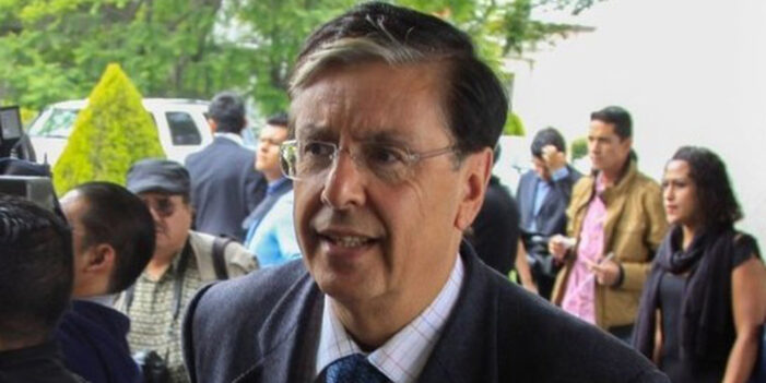 Funcionarios de AMLO, roban lo robado