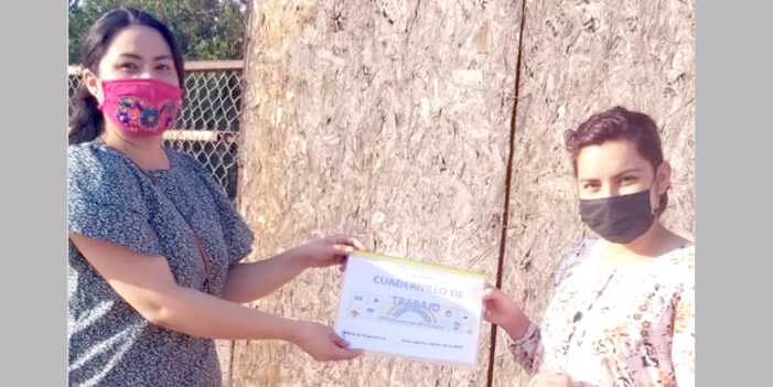 Apoyan docentes a alumnos con nulo acceso a tecnológicas